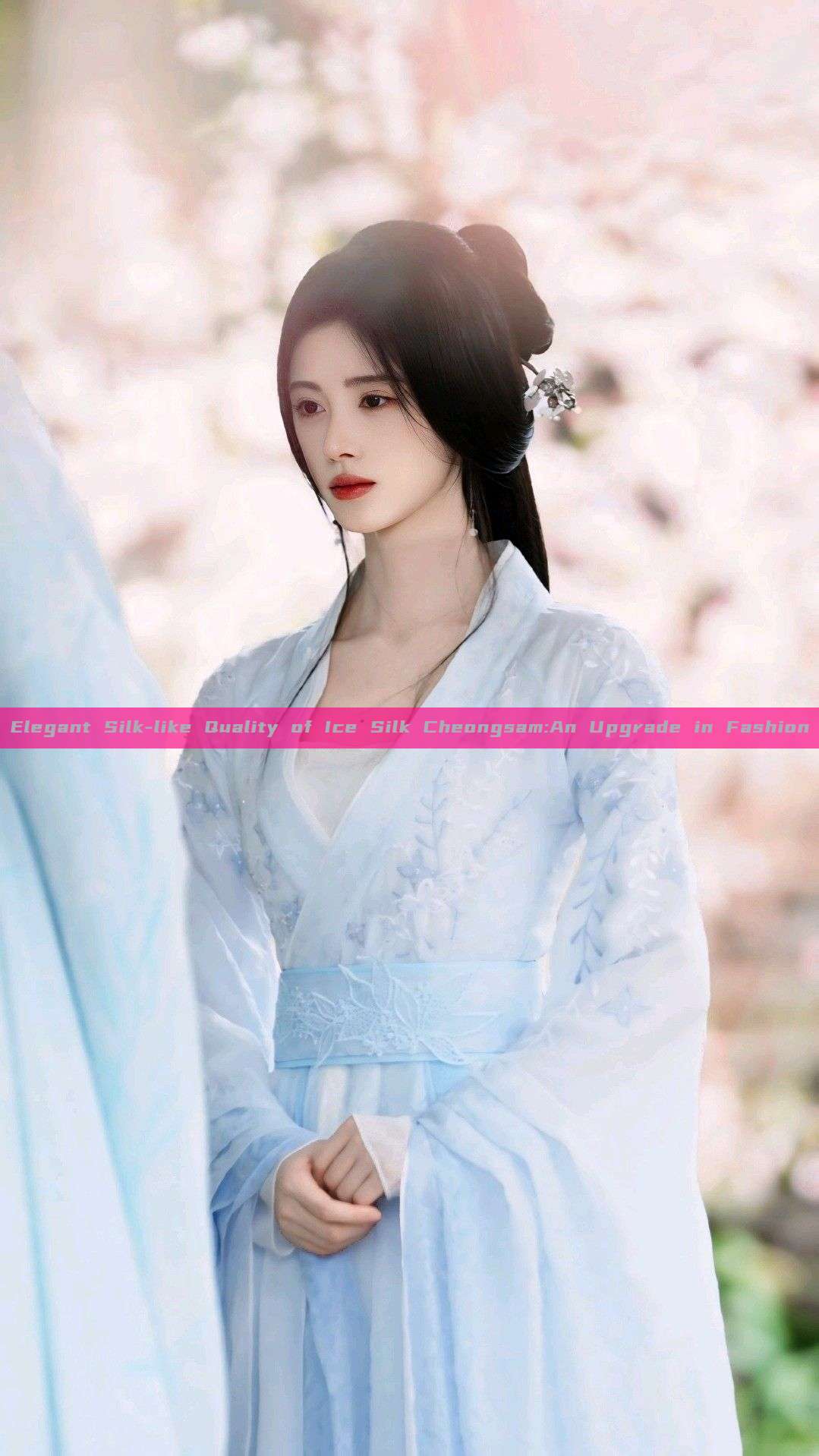 Elegant Silk-like Quality of Ice Silk Cheongsam:An Upgrade in Fashion Elegant Silk-like Quality of Ice Silk Cheongsam:An Upgrade in Fashion