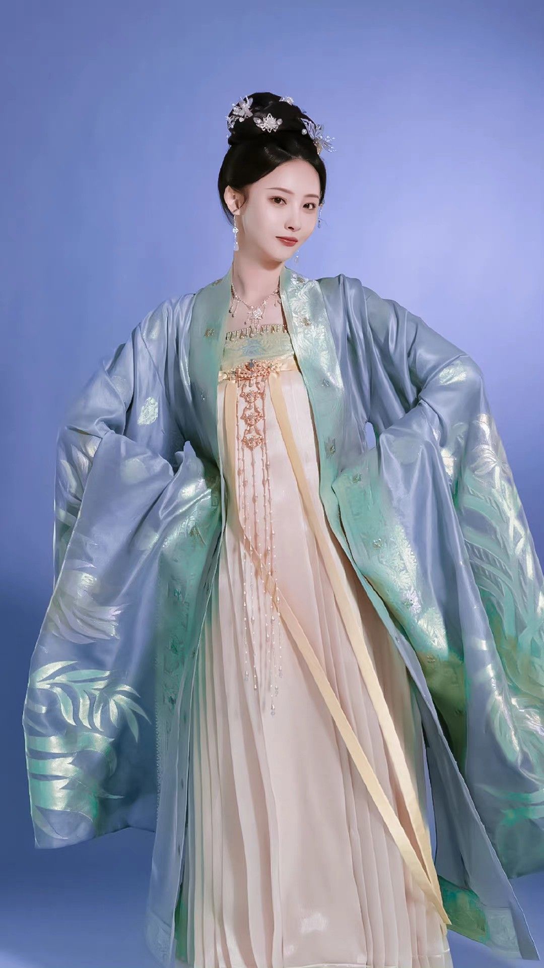 Authentic Hanfu情侣装,传承与时尚的交融 Authentic Hanfu情侣装,传承与时尚的交融