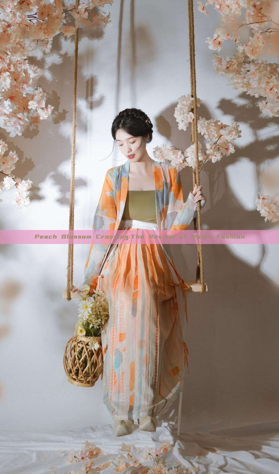 Peach Blossom Crossing:The Revival of Hanfu Fashion Peach Blossom Crossing:The Revival of Hanfu Fashion