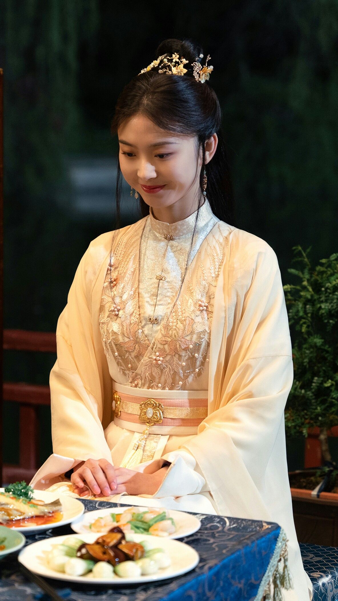 Maternal and Child Harmony in Traditional Chinese Fashion:Autumn Winter Hanfu Family Outfits Maternal and Child Harmony in Traditional Chinese Fashion:Autumn Winter Hanfu Family Outfits
