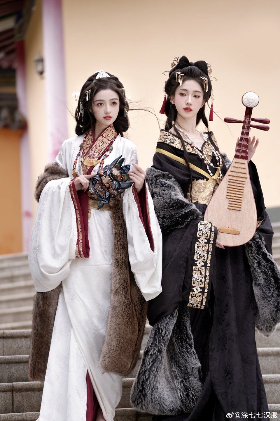 Modernizing the Traditional Ma-Face Skirt:A White Remake Modernizing the Traditional Ma-Face Skirt:A White Remake
