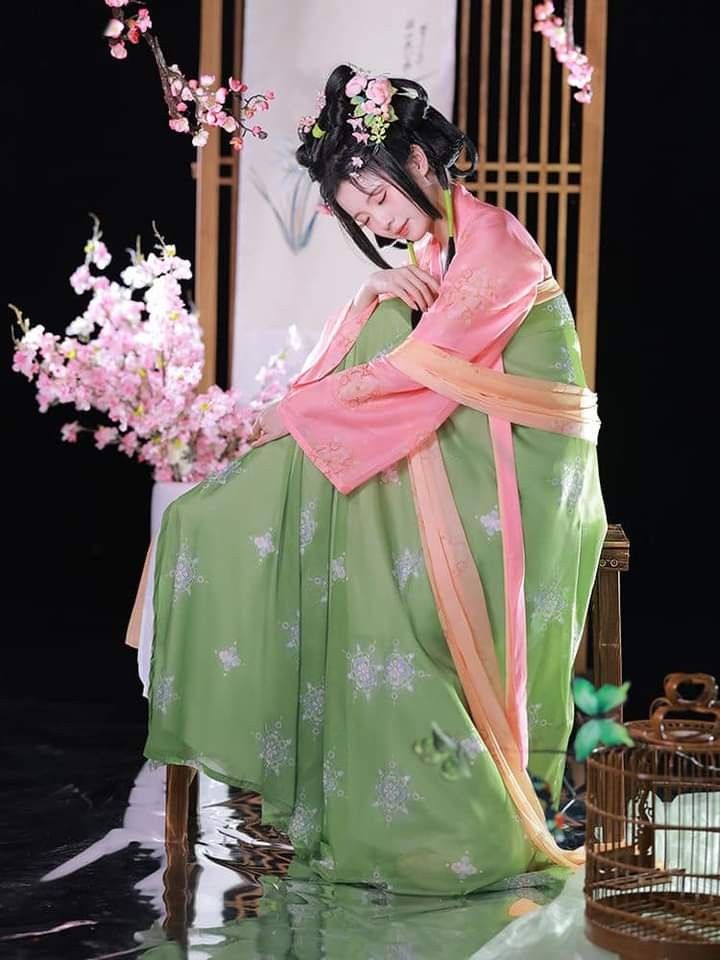白菜汉服交领 白菜汉服交领