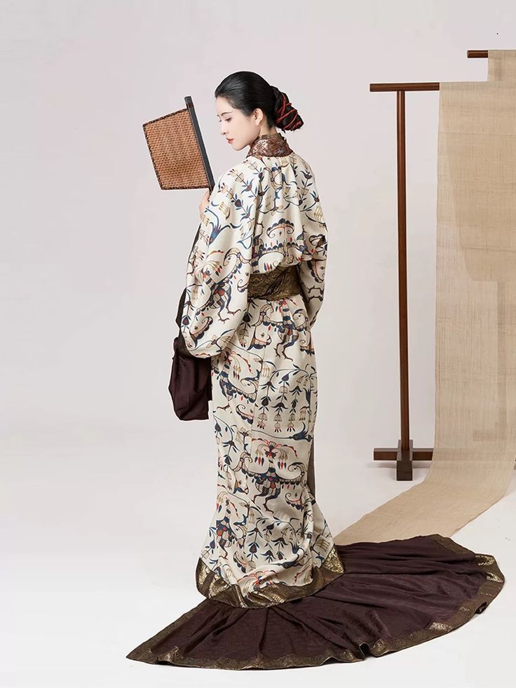 The Art of Pairing Cheongsam Shoes:A Guide to Traditional and Modern Combinations The Art of Pairing Cheongsam Shoes:A Guide to Traditional and Modern Combinations