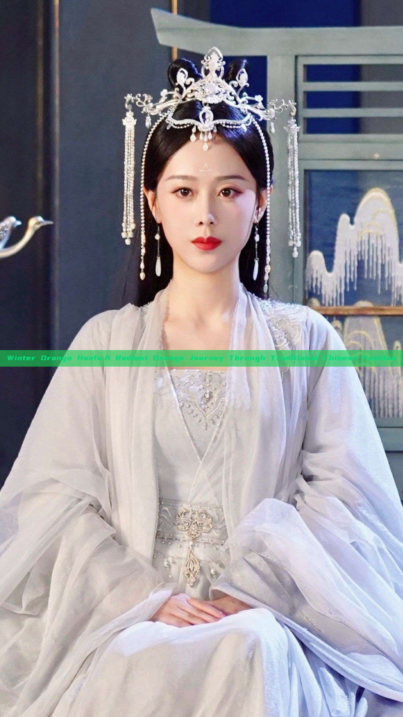 Winter Orange Hanfu:A Radiant Orange Journey Through Traditional Chinese Fashion Winter Orange Hanfu:A Radiant Orange Journey Through Traditional Chinese Fashion