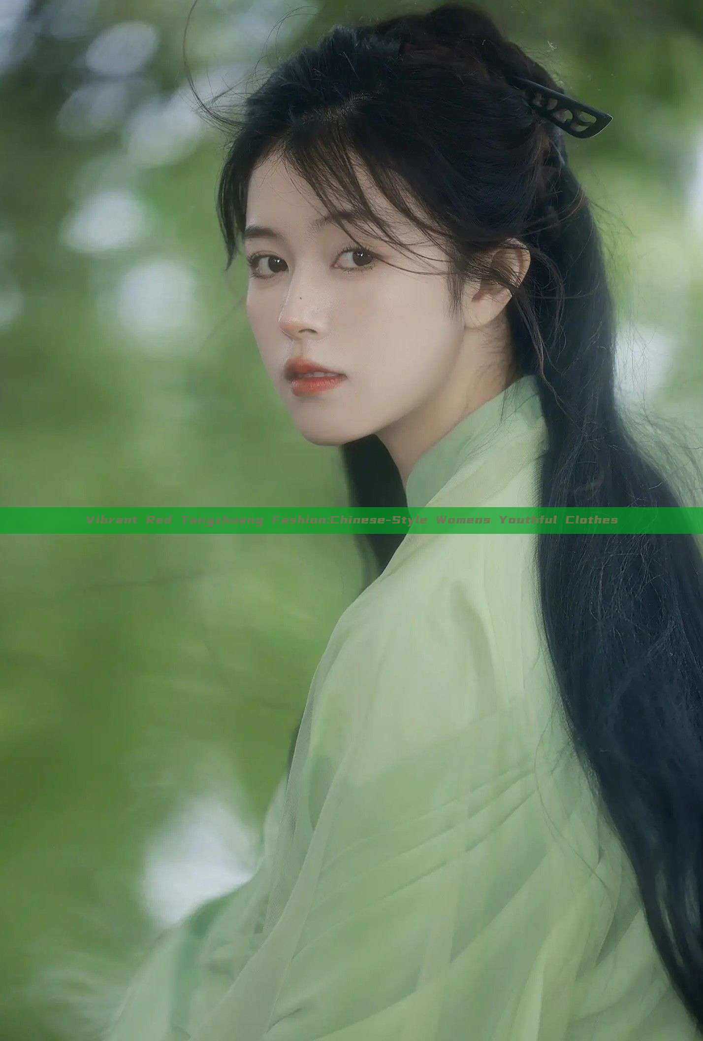 Vibrant Red Tangzhuang Fashion:Chinese-Style Womens Youthful Clothes