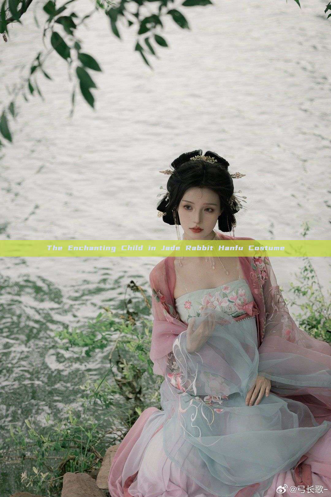 The Enchanting Child in Jade Rabbit Hanfu Costume The Enchanting Child in Jade Rabbit Hanfu Costume