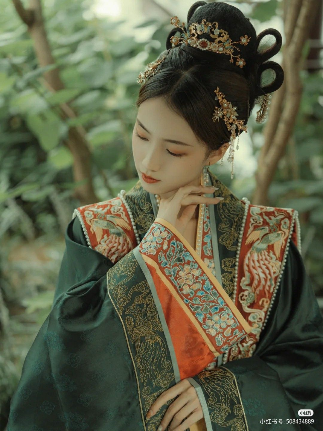 Reinventing the Cheongsam for Summer:Modern Updates and Comfortable Fashion Reinventing the Cheongsam for Summer:Modern Updates and Comfortable Fashion