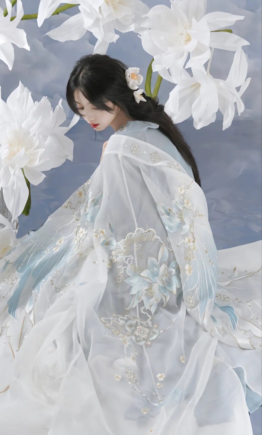 The Evolution of Traditional Cheongsam:A Ladys Guide to Longer and Modernized Qipao The Evolution of Traditional Cheongsam:A Ladys Guide to Longer and Modernized Qipao