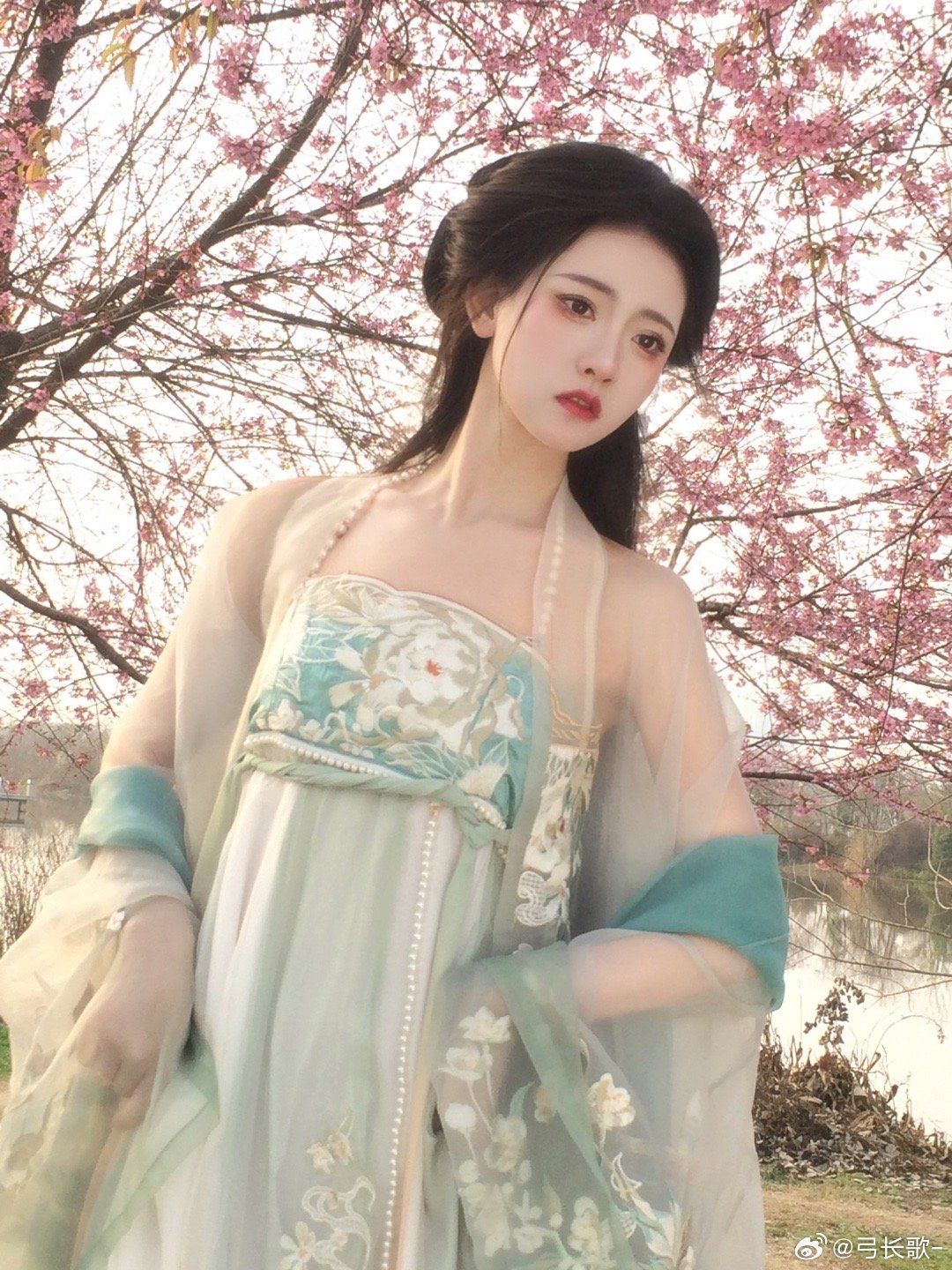 Ancient Fairy Tales:The Enchantment of Xianxia Costumes Ancient Fairy Tales:The Enchantment of Xianxia Costumes