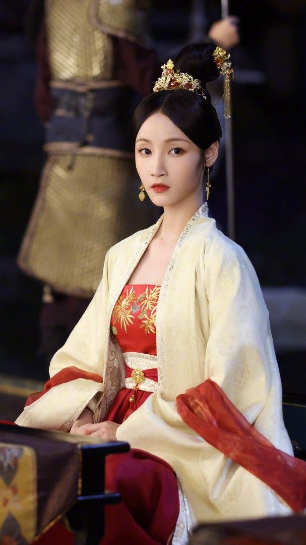The Elegance of Womens Hanfu:Unveiling the Traditional Beauty of Chinese Traditional Clothing