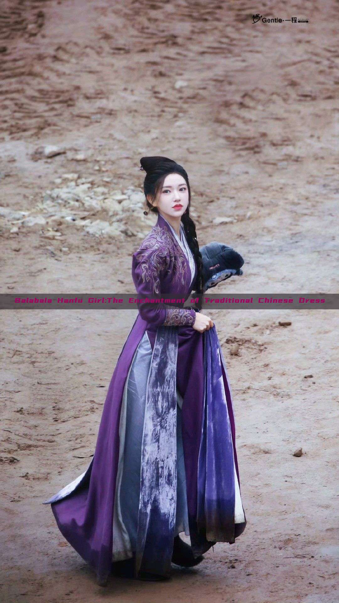 Balabala Hanfu Girl:The Enchantment of Traditional Chinese Dress Balabala Hanfu Girl:The Enchantment of Traditional Chinese Dress