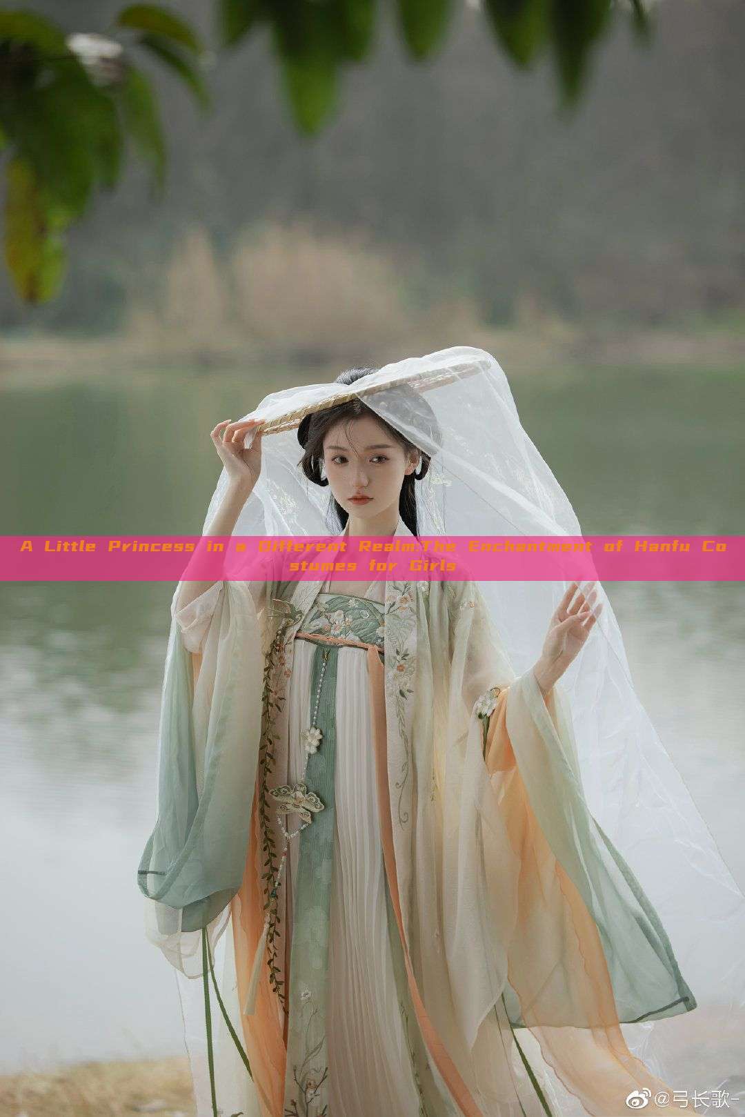 A Little Princess in a Different Realm:The Enchantment of Hanfu Costumes for Girls A Little Princess in a Different Realm:The Enchantment of Hanfu Costumes for Girls