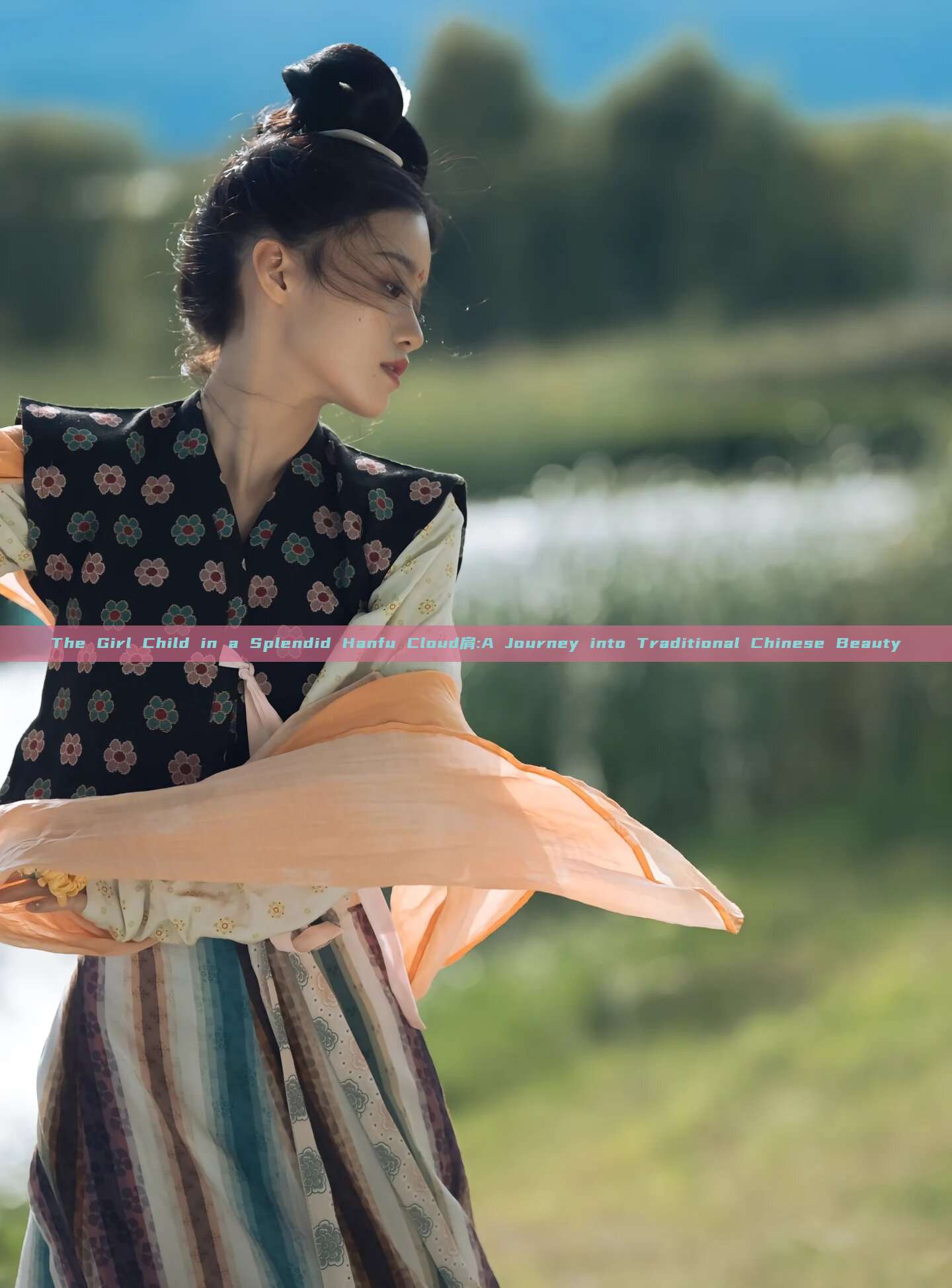 The Girl Child in a Splendid Hanfu Cloud肩:A Journey into Traditional Chinese Beauty The Girl Child in a Splendid Hanfu Cloud肩:A Journey into Traditional Chinese Beauty
