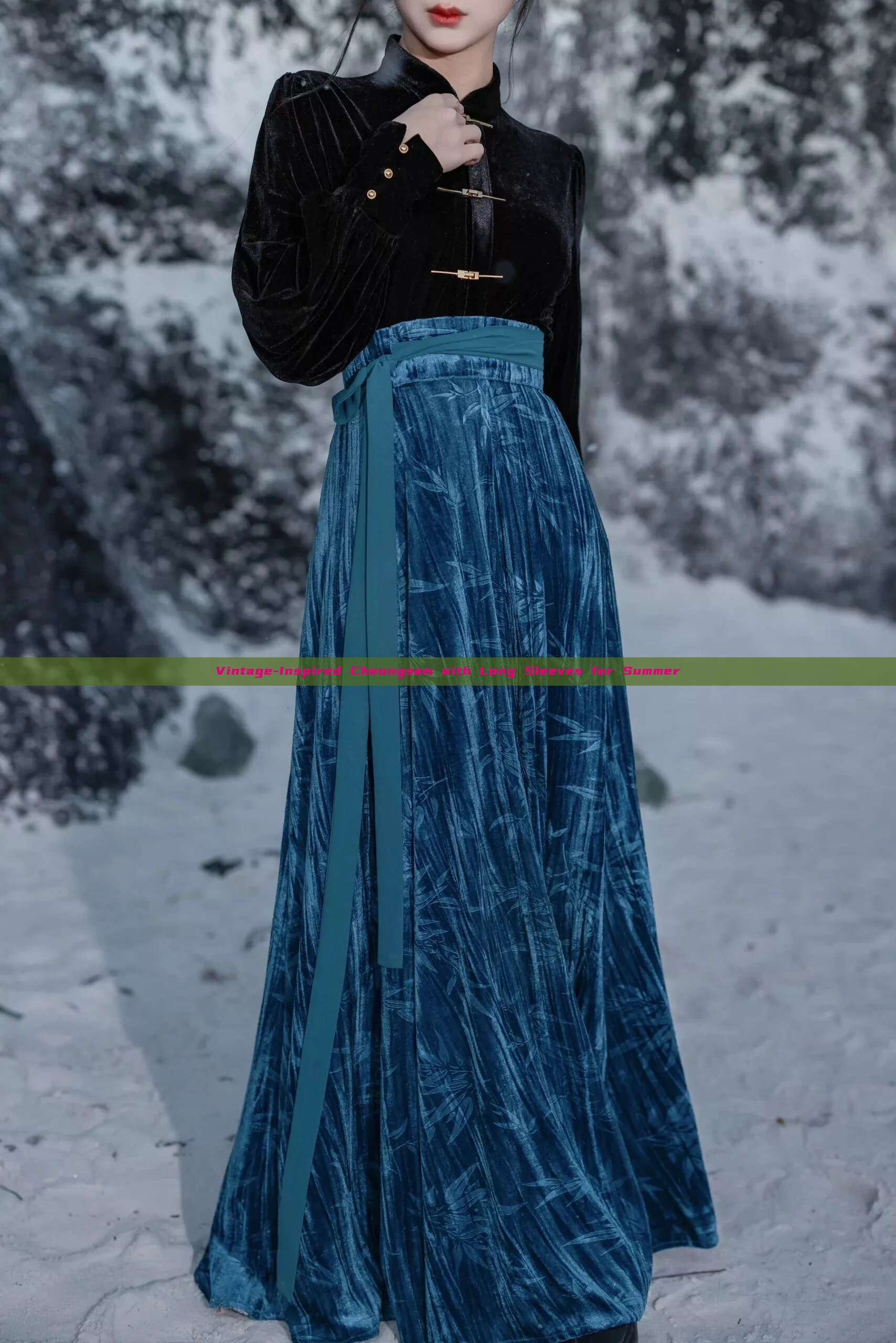 Vintage-Inspired Cheongsam with Long Sleeves for Summer Vintage-Inspired Cheongsam with Long Sleeves for Summer