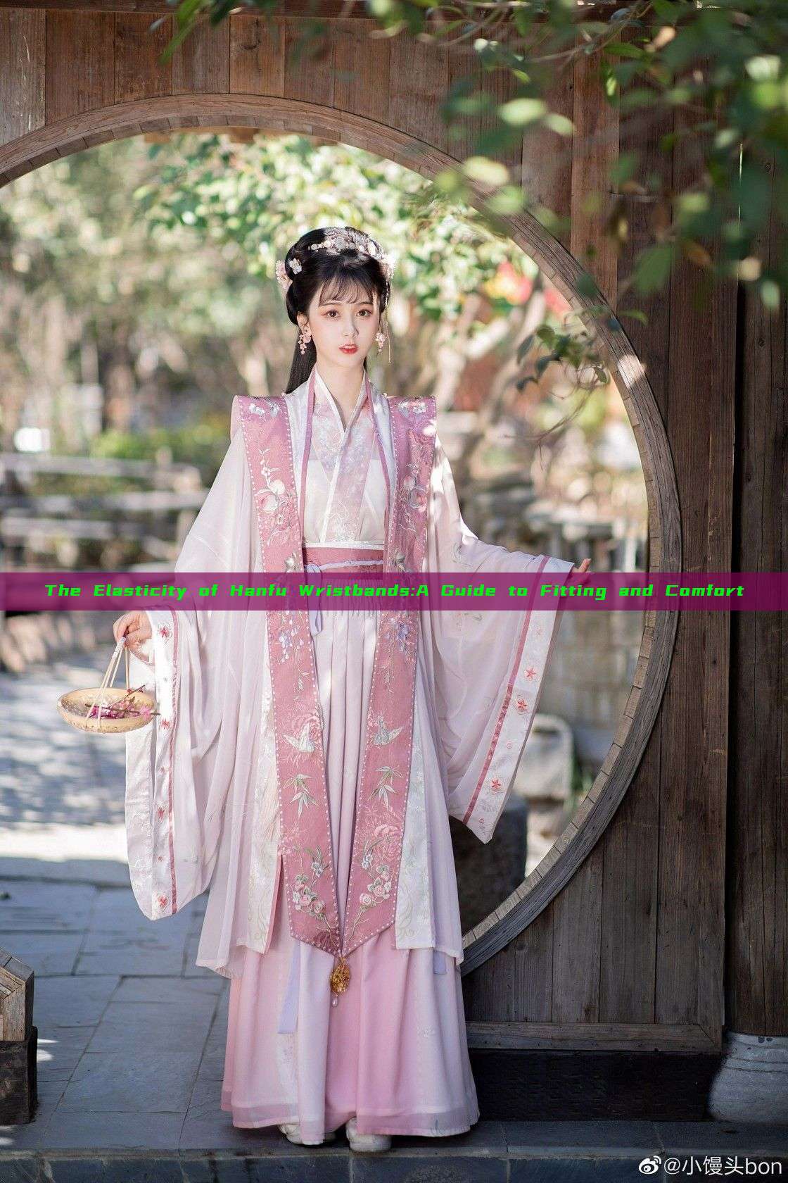The Elasticity of Hanfu Wristbands:A Guide to Fitting and Comfort The Elasticity of Hanfu Wristbands:A Guide to Fitting and Comfort