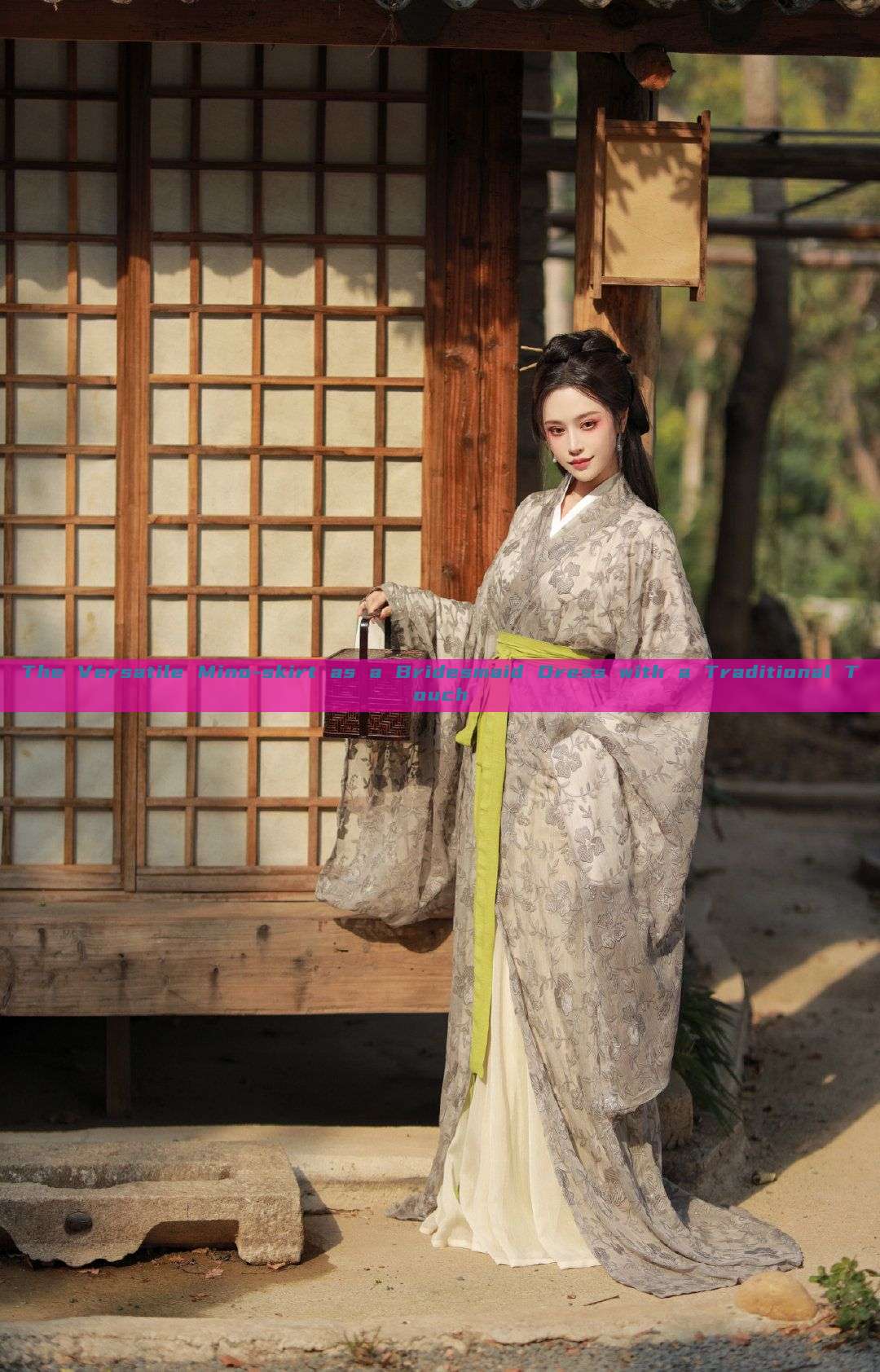 The Versatile Mino-skirt as a Bridesmaid Dress with a Traditional Touch The Versatile Mino-skirt as a Bridesmaid Dress with a Traditional Touch