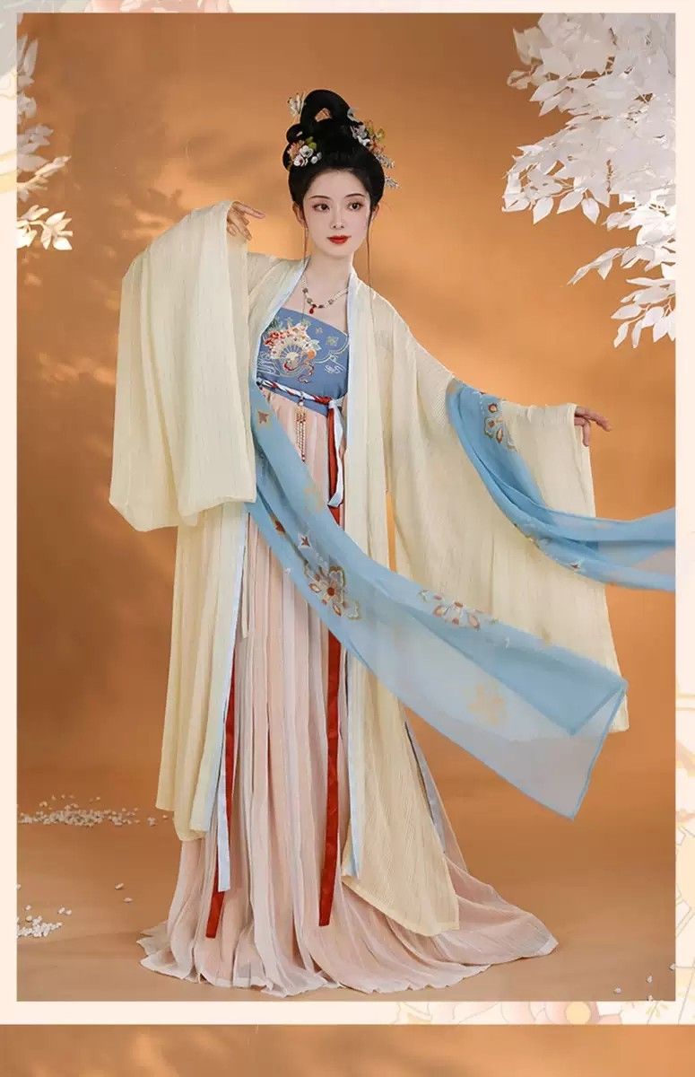 The Revival of Skirt-Qipao:A Blend of Tradition and Modernity The Revival of Skirt-Qipao:A Blend of Tradition and Modernity
