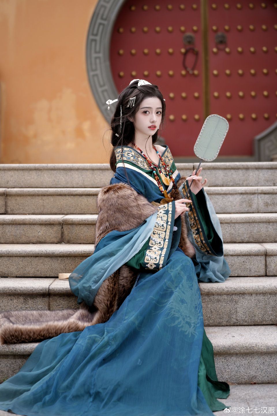Hanfu Hairstyle Tutorial for Short Hair Hanfu Hairstyle Tutorial for Short Hair