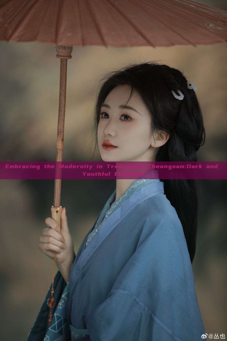 Embracing the Modernity in Traditional Cheongsam:Dark and Youthful Elegance Embracing the Modernity in Traditional Cheongsam:Dark and Youthful Elegance