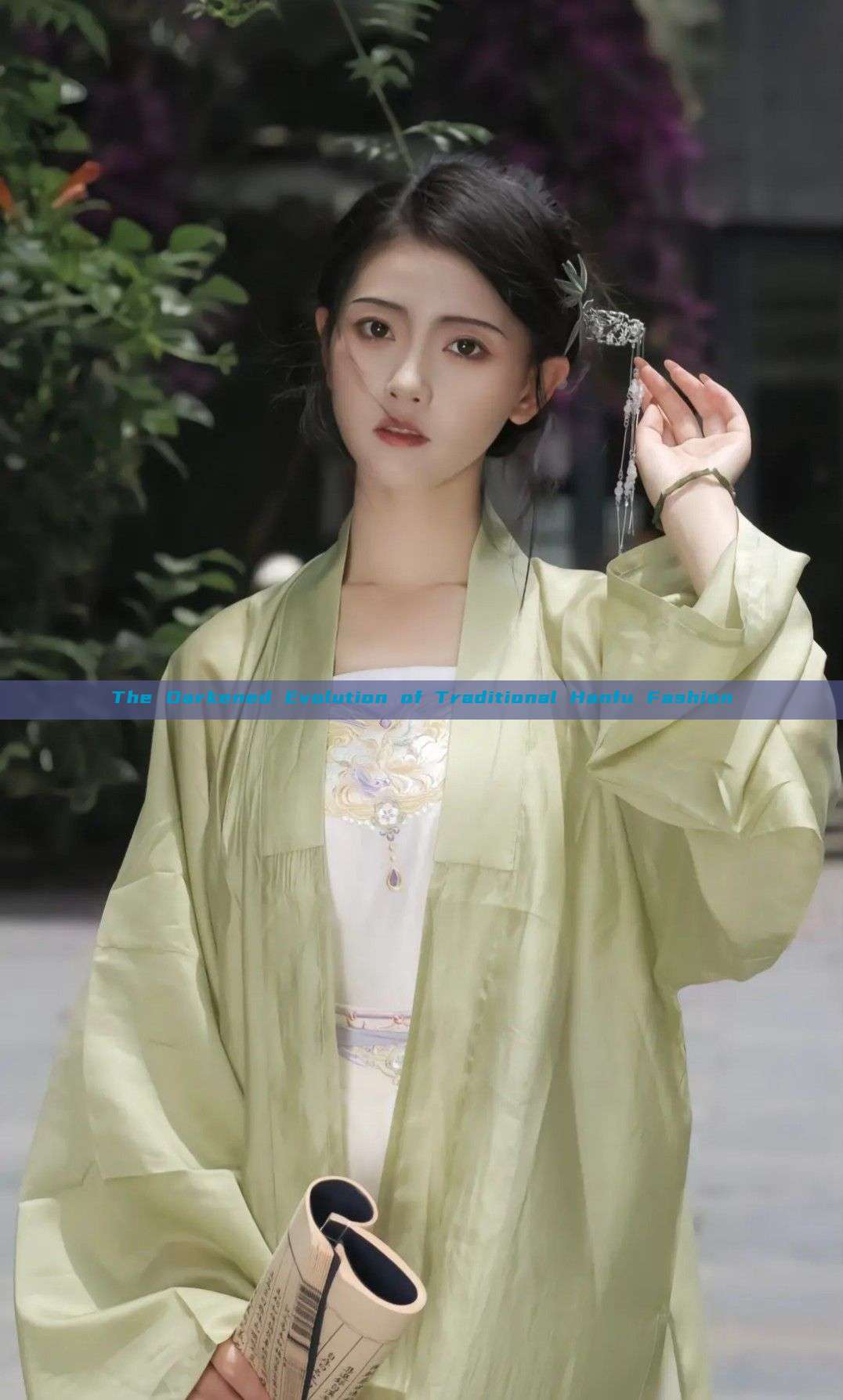 The Darkened Evolution of Traditional Hanfu Fashion The Darkened Evolution of Traditional Hanfu Fashion