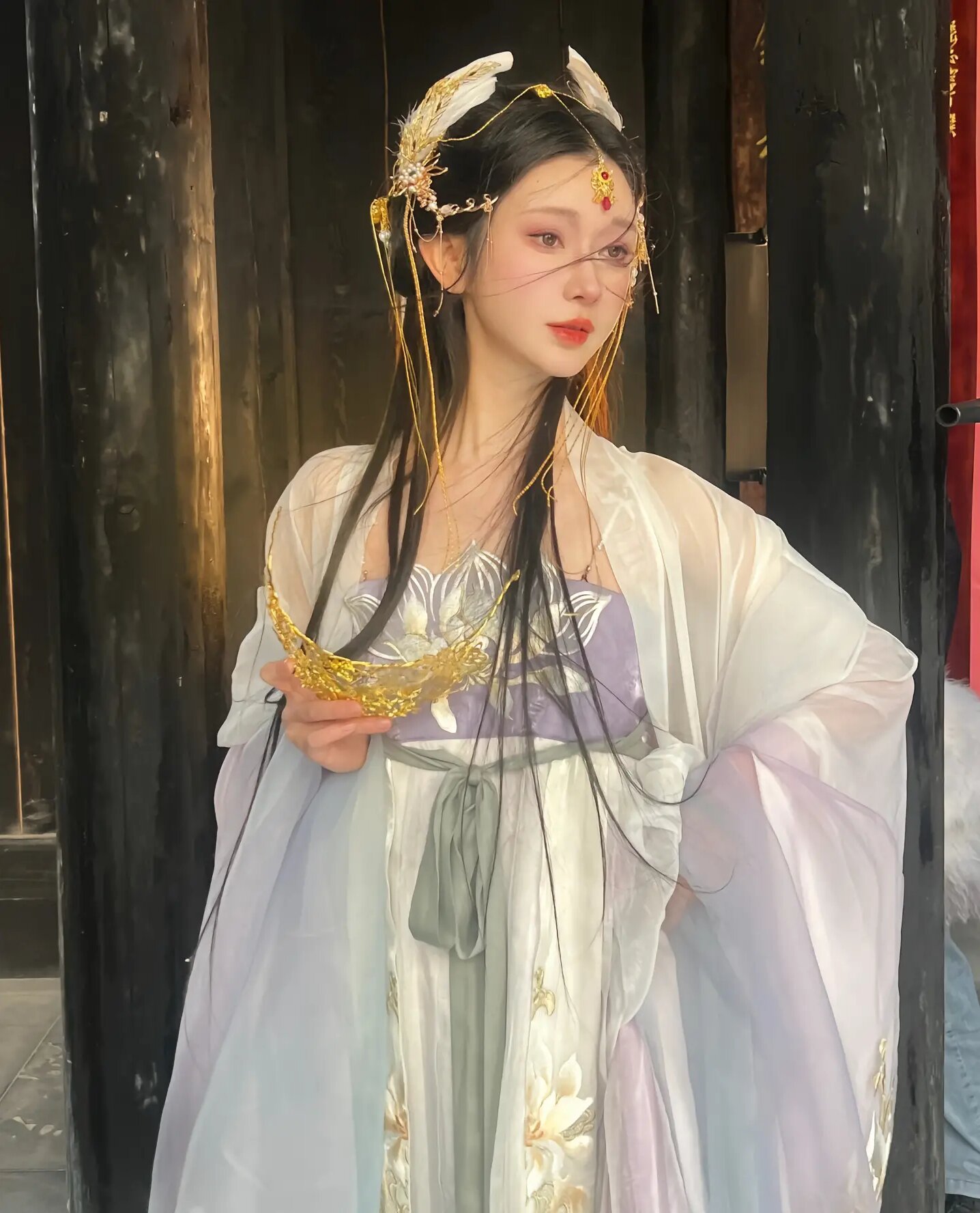 Embracing the Cheongsam Style:A Guide for Petite Women Embracing the Cheongsam Style:A Guide for Petite Women
