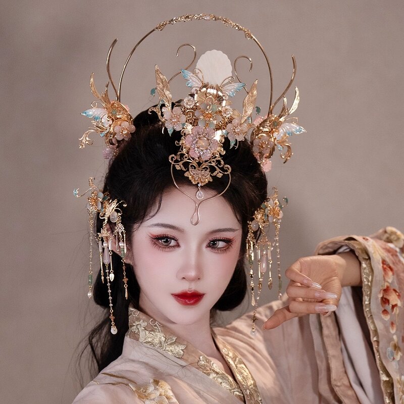 The Splendor of Cheongsam:A Showcase of Traditional Elegance The Splendor of Cheongsam:A Showcase of Traditional Elegance