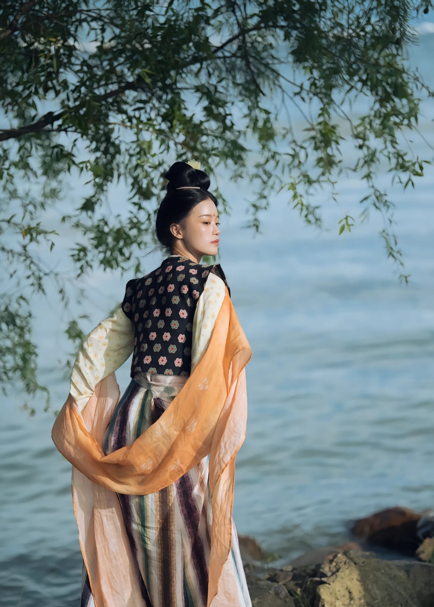 The Elegance of a Horseface Skirt:Pairing It with the Perfect Top The Elegance of a Horseface Skirt:Pairing It with the Perfect Top