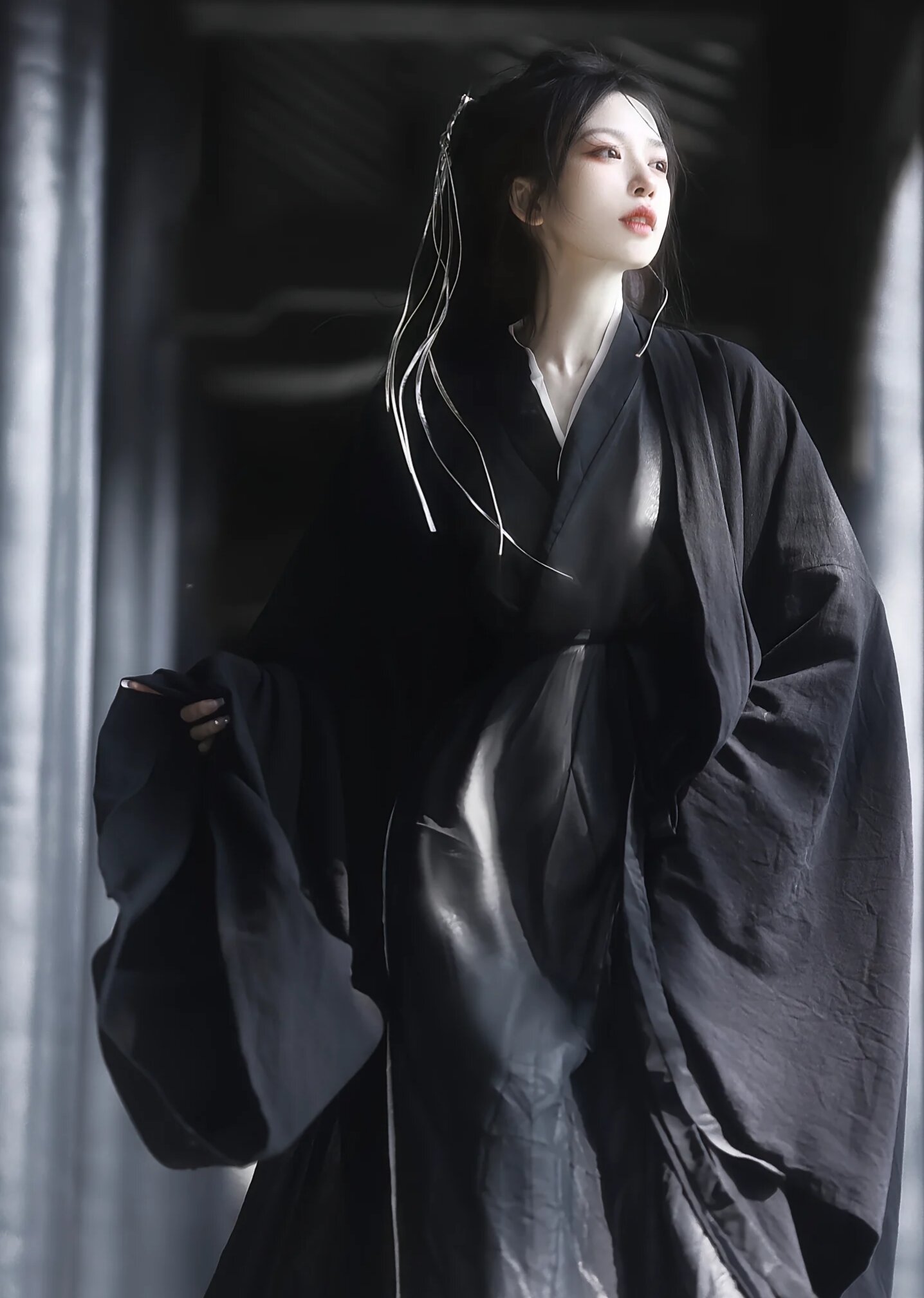 The Enchanting Charm of Cheongsams Xiangyun Silk The Story of Traditional Chinese Elegance The Enchanting Charm of Cheongsams Xiangyun Silk The Story of Traditional Chinese Elegance