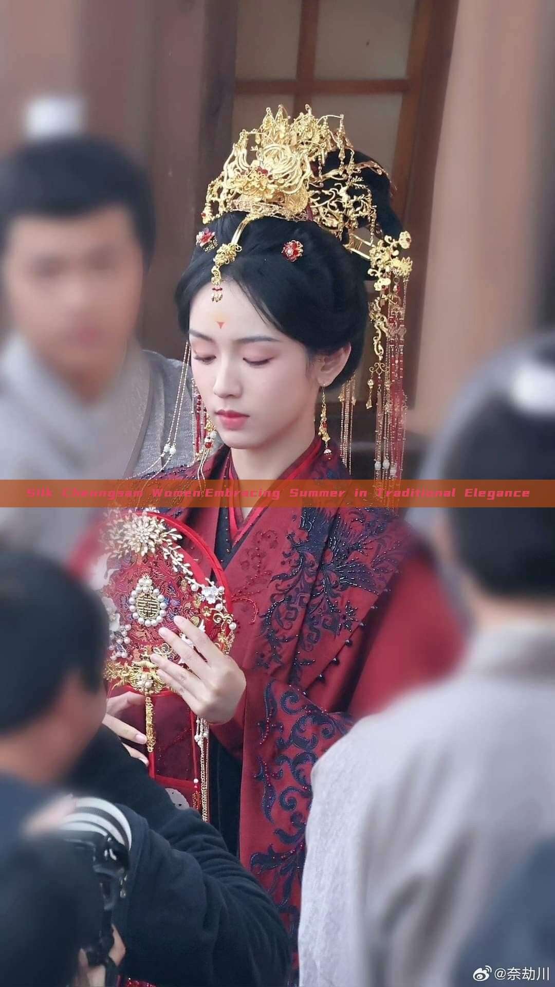 Silk Cheongsam Women:Embracing Summer in Traditional Elegance Silk Cheongsam Women:Embracing Summer in Traditional Elegance