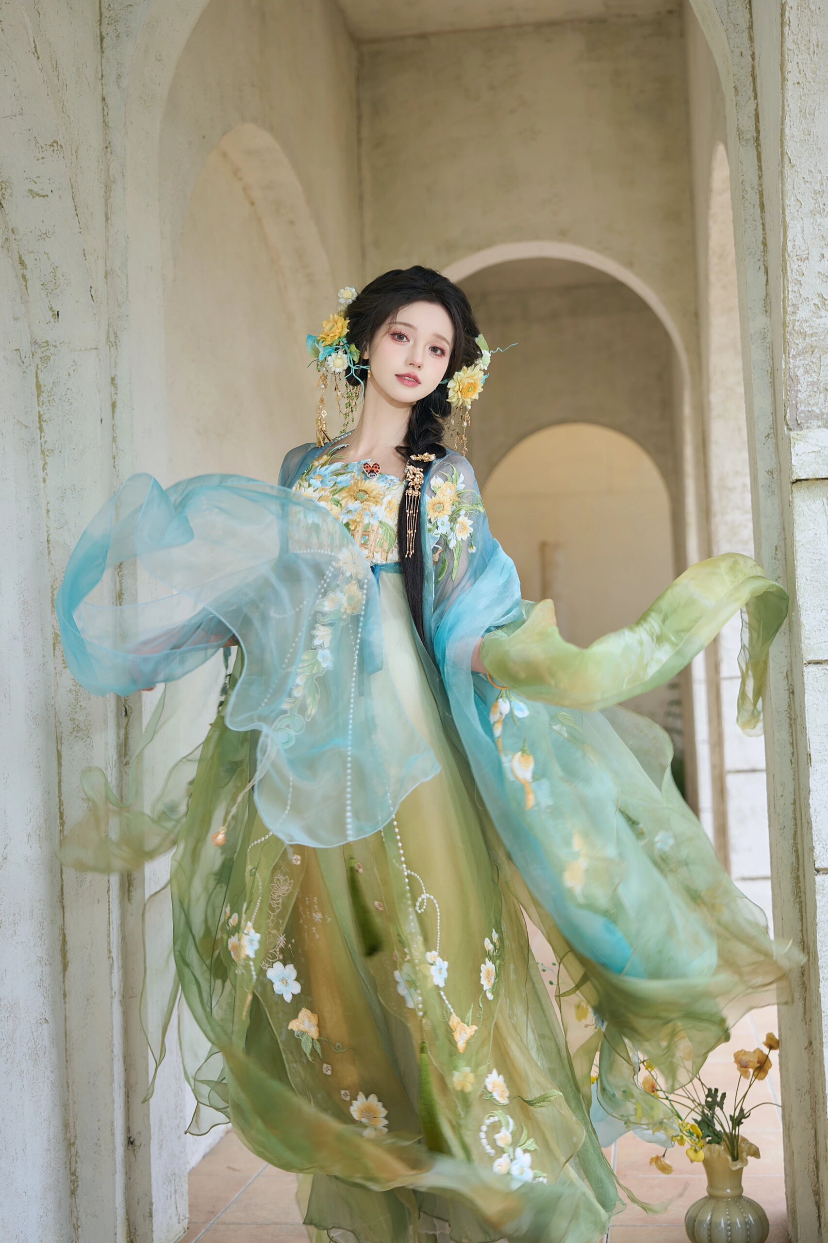 Embracing the Summer:The Enchantment of Qipao-Wearing Women Embracing the Summer:The Enchantment of Qipao-Wearing Women
