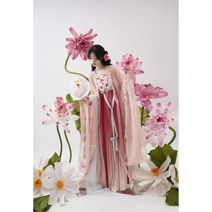 The Rise of Hanfu Earpiece:Exploring the Evolution of Traditional Chinese Headwear The Rise of Hanfu Earpiece:Exploring the Evolution of Traditional Chinese Headwear