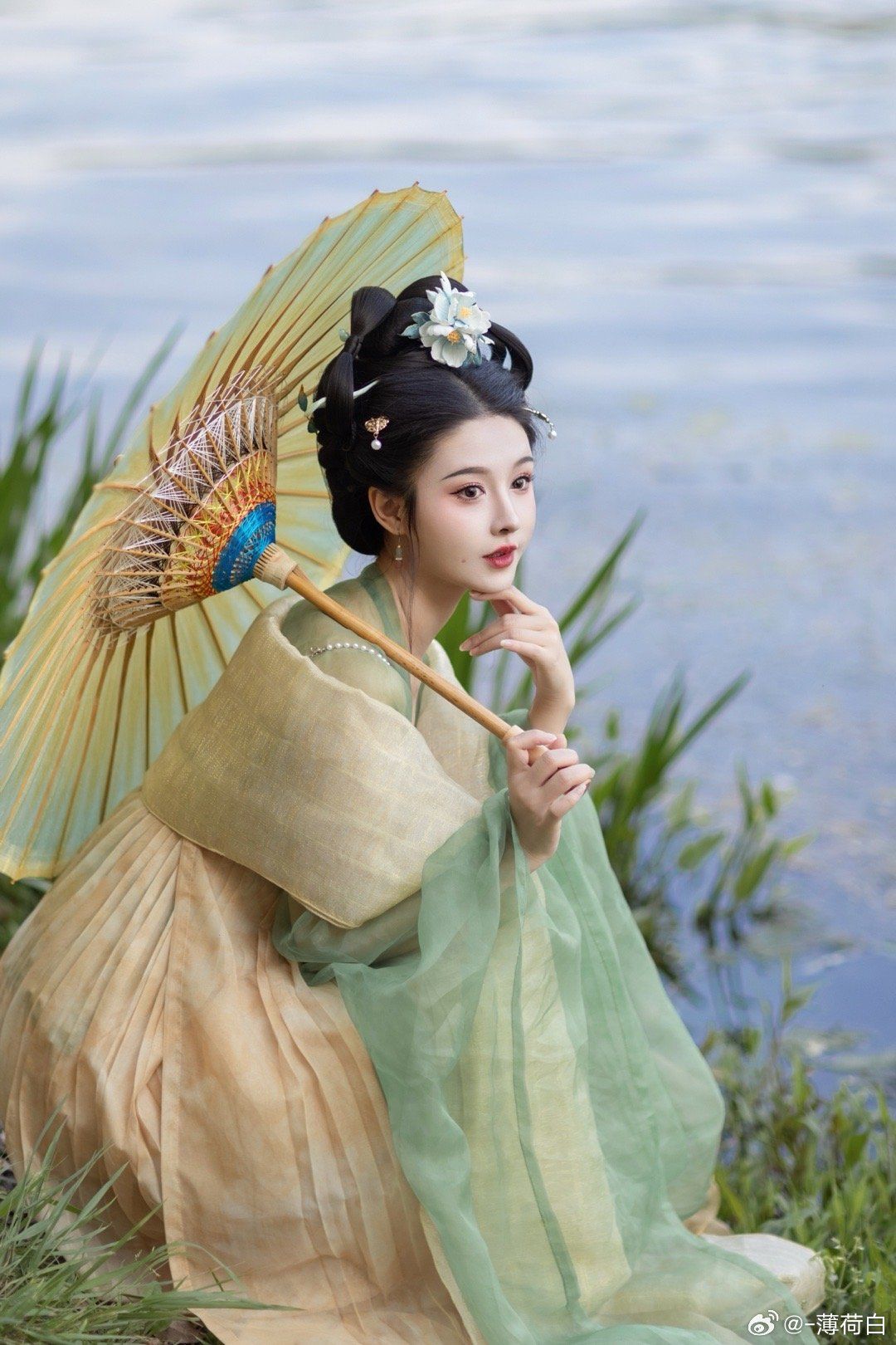 Ancient Charm Revived:The Journey of Hanfu at Our Hometown Store Ancient Charm Revived:The Journey of Hanfu at Our Hometown Store