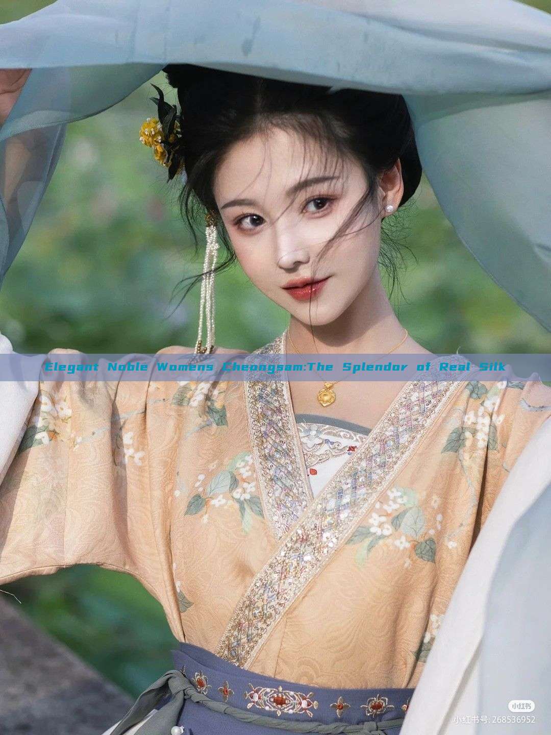 Elegant Noble Womens Cheongsam:The Splendor of Real Silk Elegant Noble Womens Cheongsam:The Splendor of Real Silk