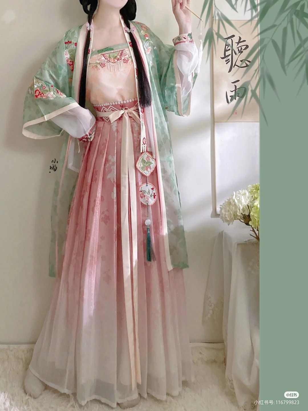 The Everyday Charm of Red Hanfu:A Closer Look into Traditional Chinese Fashion The Everyday Charm of Red Hanfu:A Closer Look into Traditional Chinese Fashion