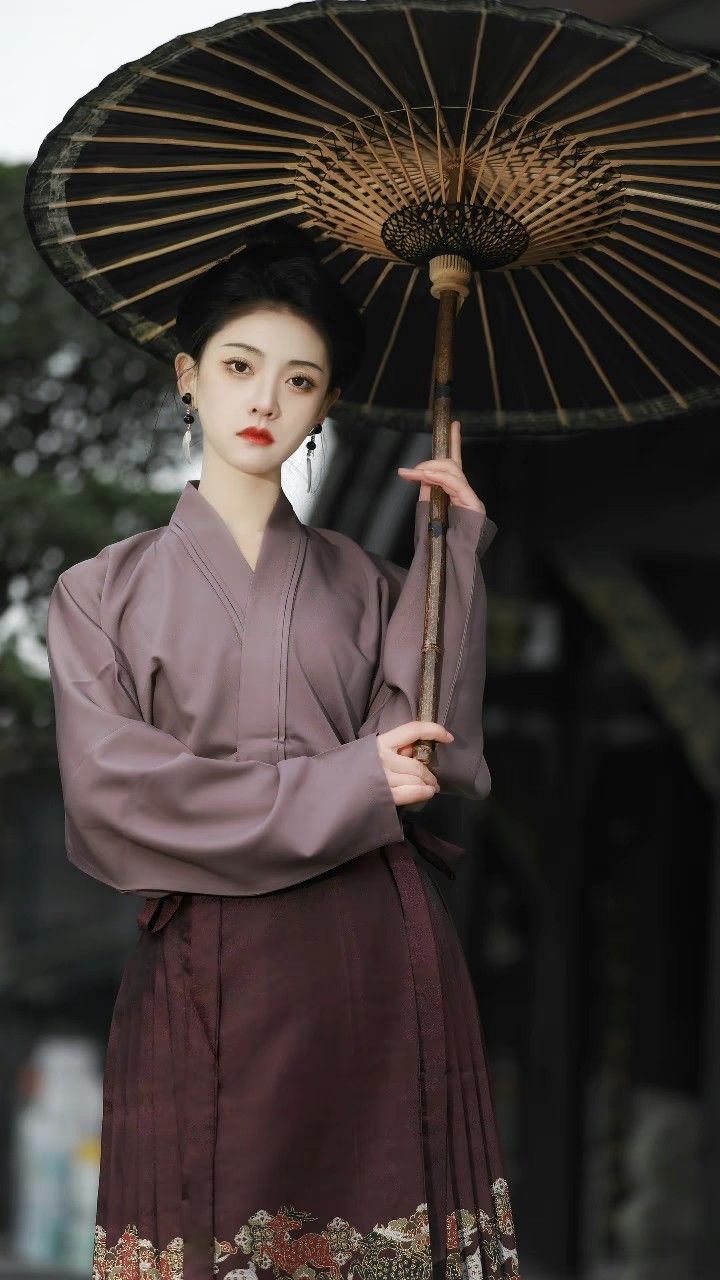 The Blue Hanfu Shoes:A Journey into Traditional Chinese Footwear The Blue Hanfu Shoes:A Journey into Traditional Chinese Footwear
