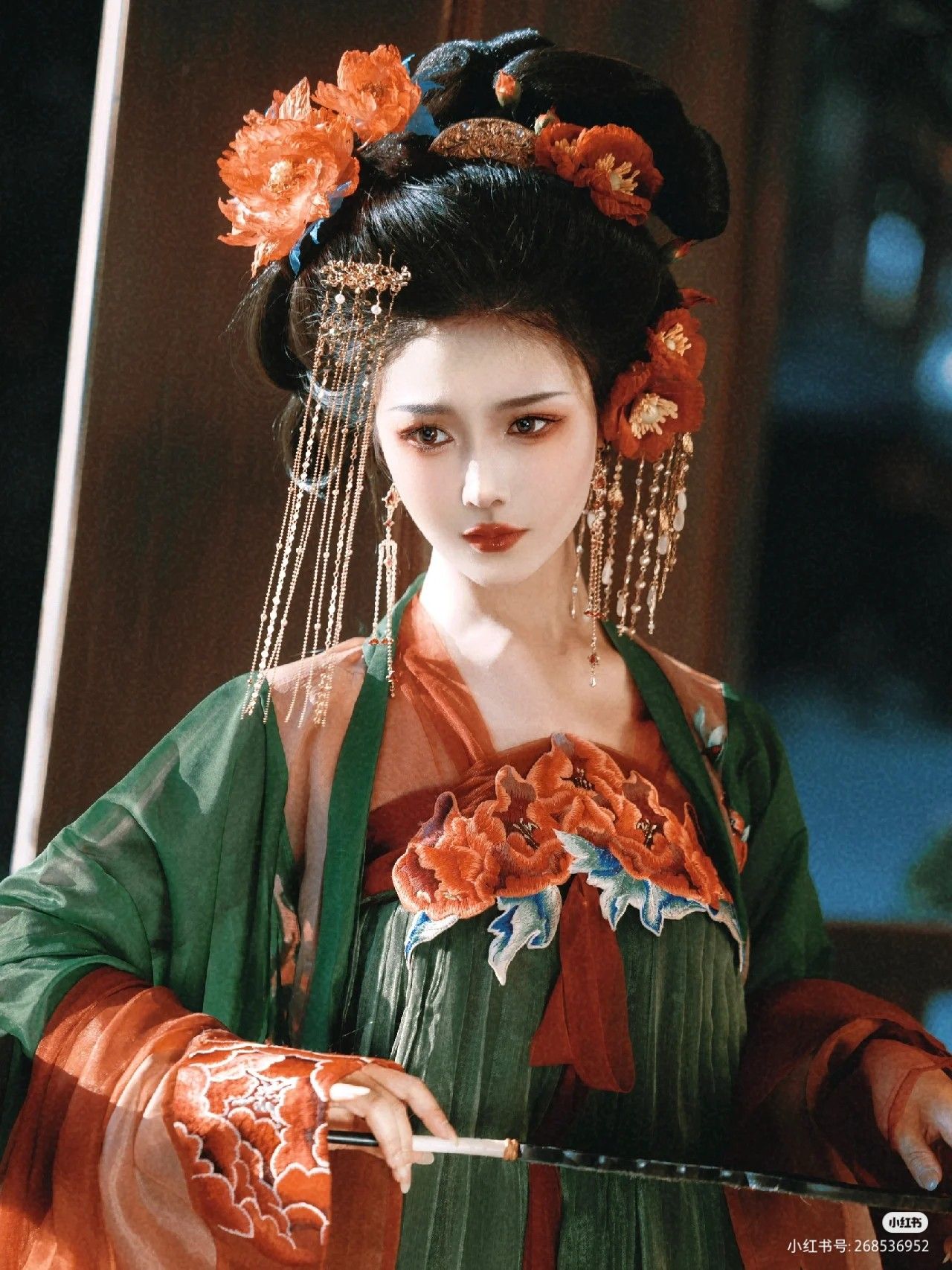 The Rise of Long-袖 Quip-Off-the-Shoulder Blouses:A Fashionable Journey The Rise of Long-袖 Quip-Off-the-Shoulder Blouses:A Fashionable Journey