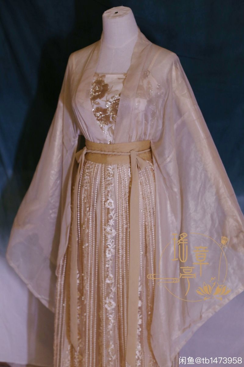Ancient Style Sandals in Hanfu Fashion:A Glimpse into Traditional Chinese Elegance Ancient Style Sandals in Hanfu Fashion:A Glimpse into Traditional Chinese Elegance