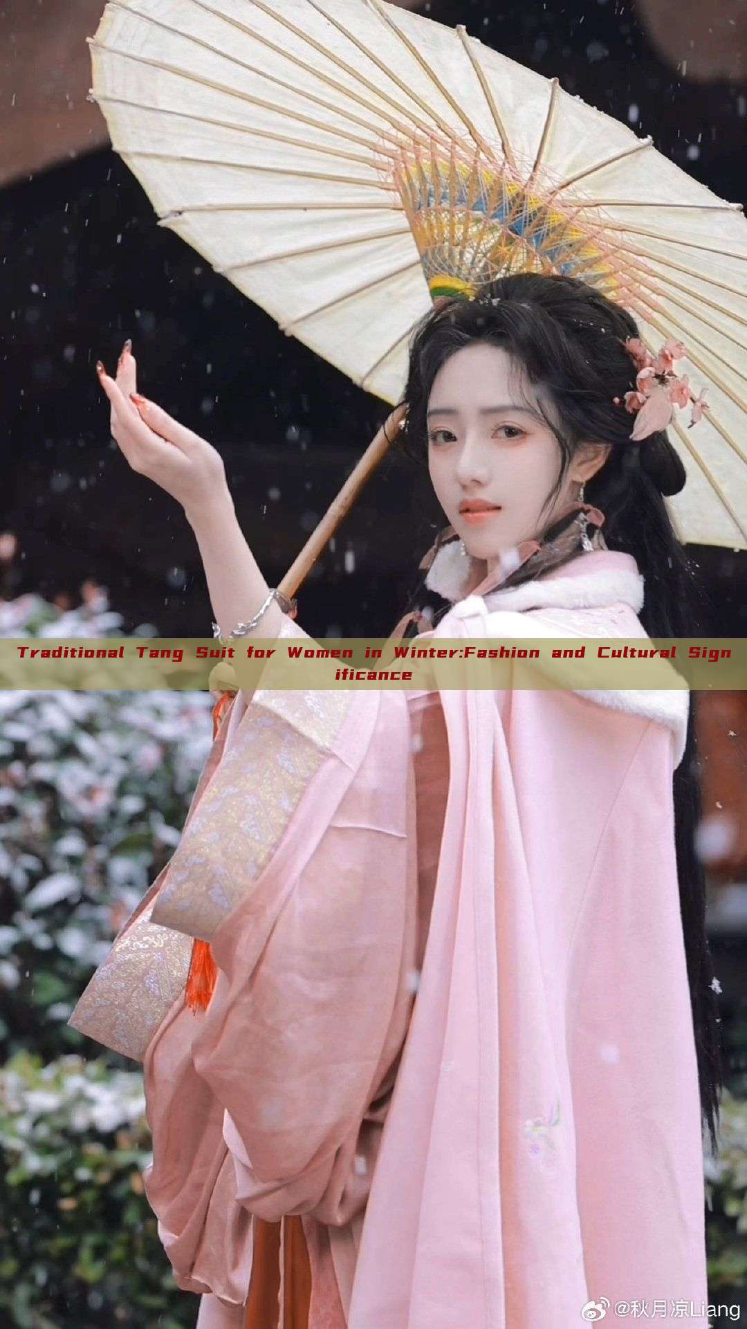 Traditional Tang Suit for Women in Winter:Fashion and Cultural Significance Traditional Tang Suit for Women in Winter:Fashion and Cultural Significance