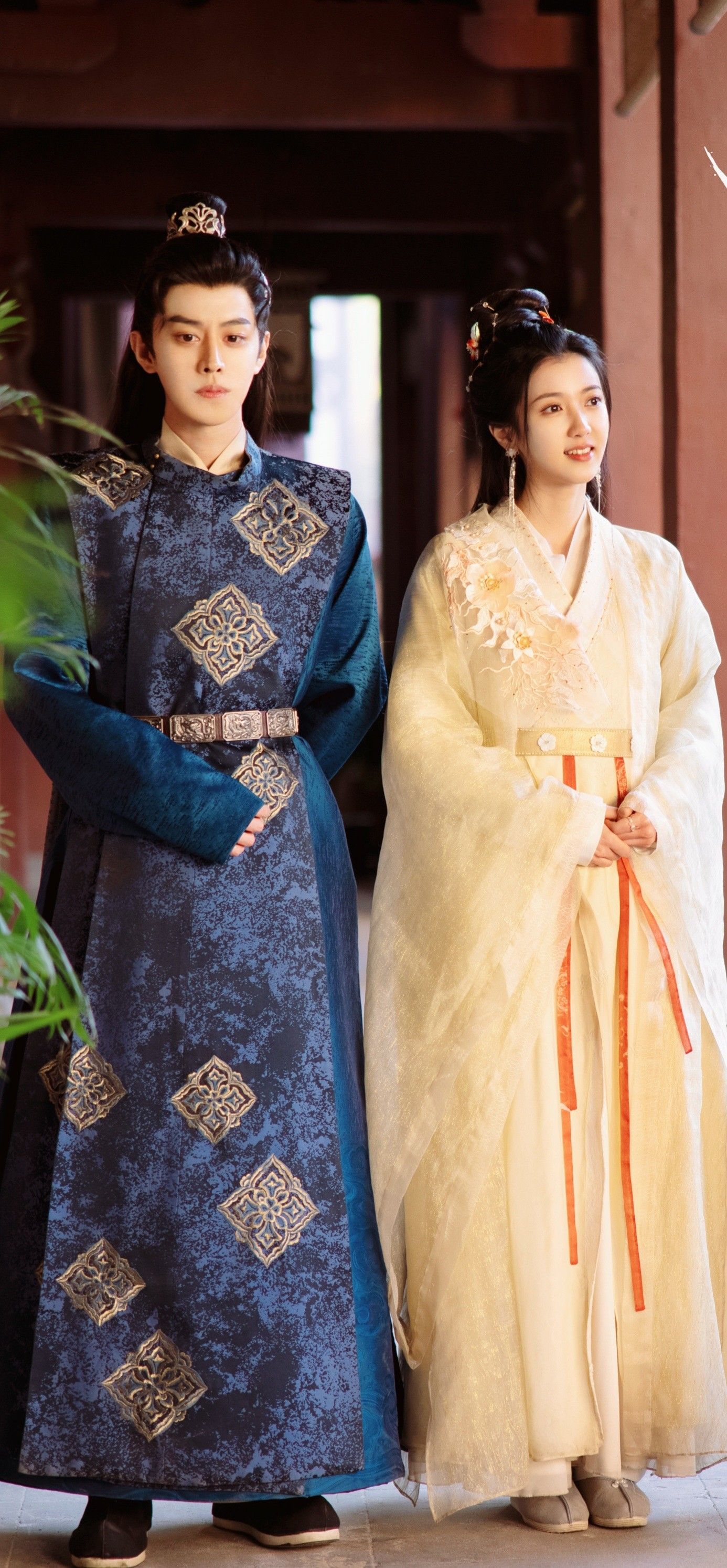 Spring Set for Girls:Horseface Skirt and Childrens Long-sleeved Ensemble Spring Set for Girls:Horseface Skirt and Childrens Long-sleeved Ensemble