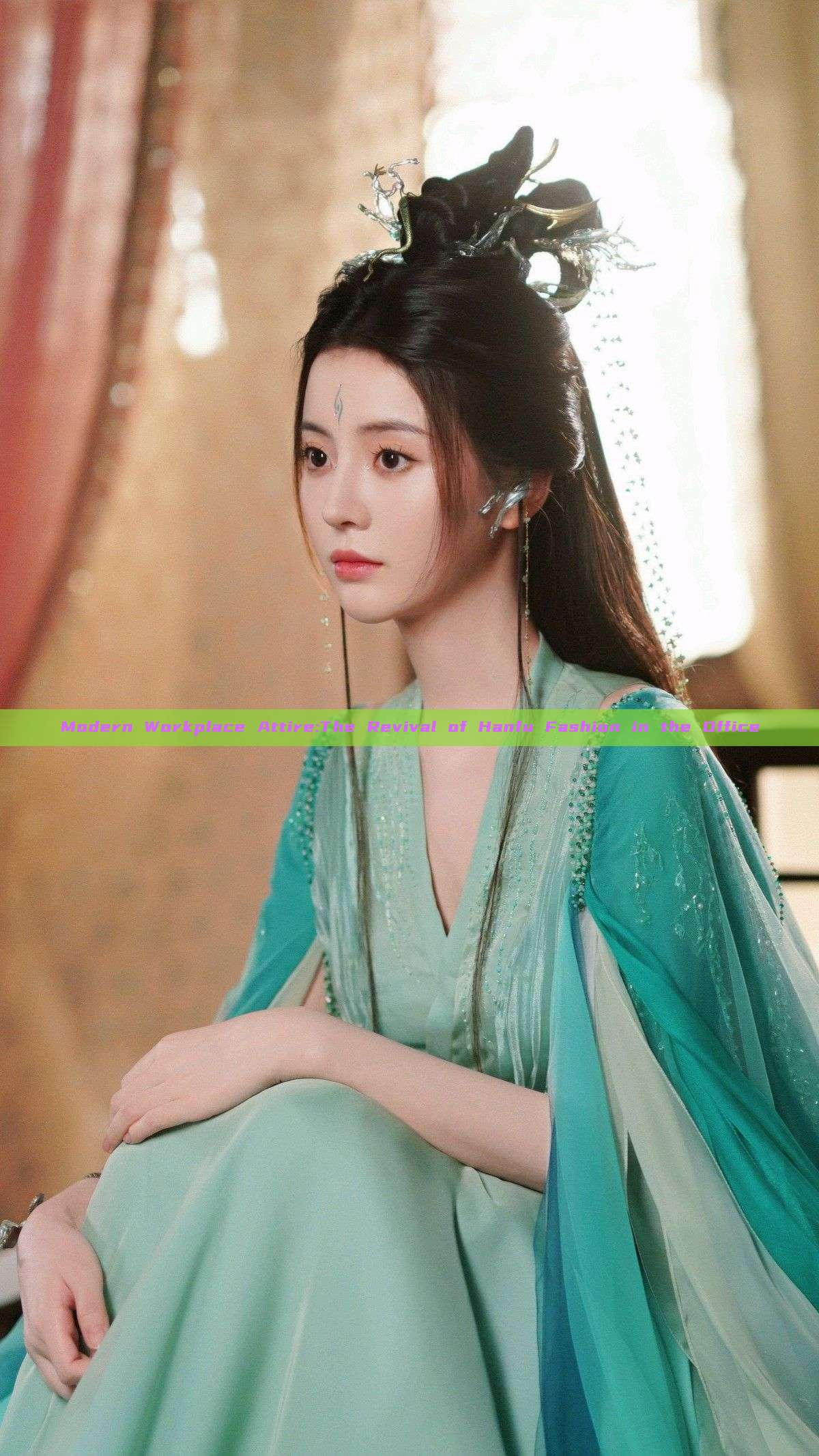 Modern Workplace Attire:The Revival of Hanfu Fashion in the Office Modern Workplace Attire:The Revival of Hanfu Fashion in the Office