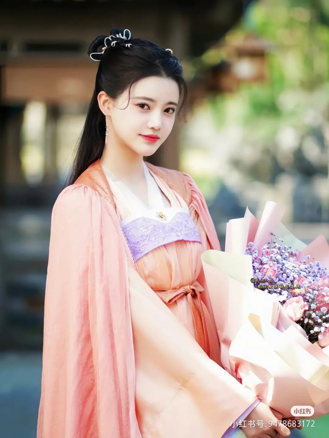Nostalgic Elegance at Nancheng Old Story Cultural Qipao Shop