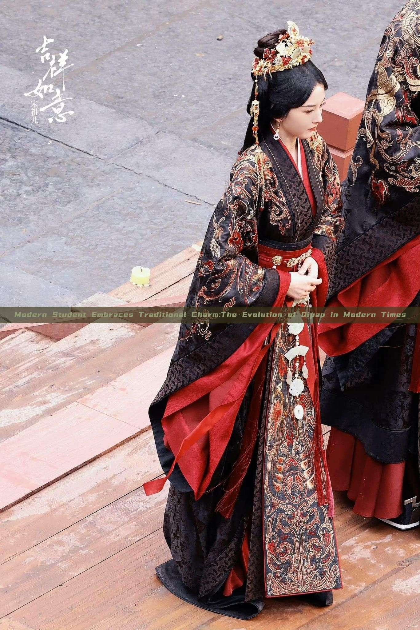 Modern Student Embraces Traditional Charm:The Evolution of Qipao in Modern Times Modern Student Embraces Traditional Charm:The Evolution of Qipao in Modern Times