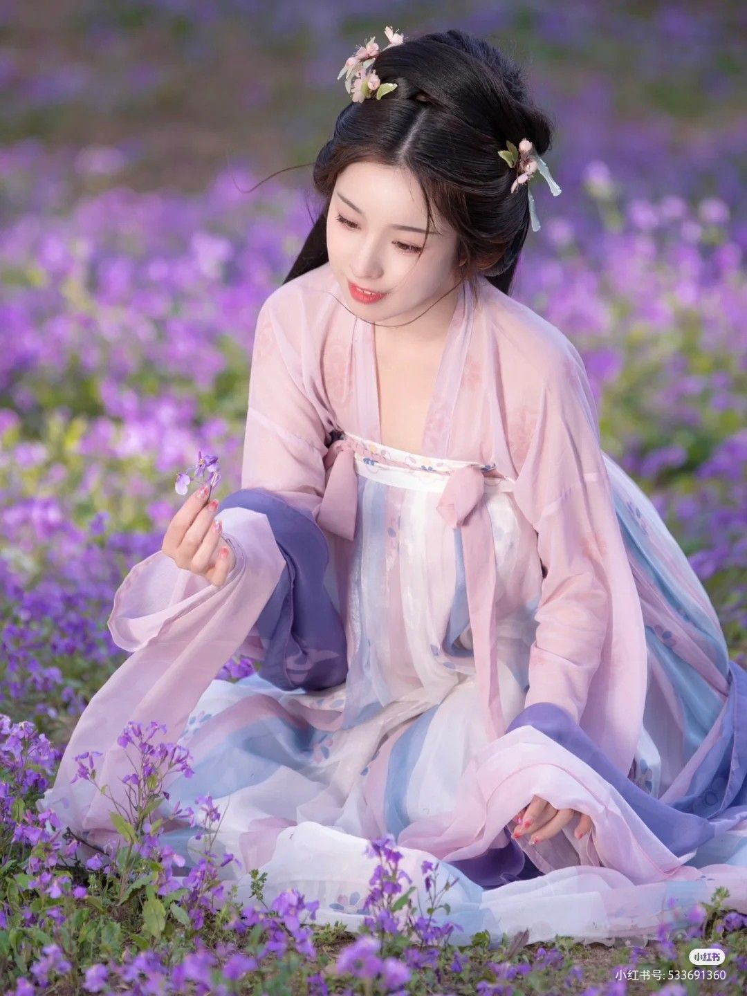 Spring Cherry Blossom Hanfu Shoes:A Journey into Traditional Elegance Spring Cherry Blossom Hanfu Shoes:A Journey into Traditional Elegance