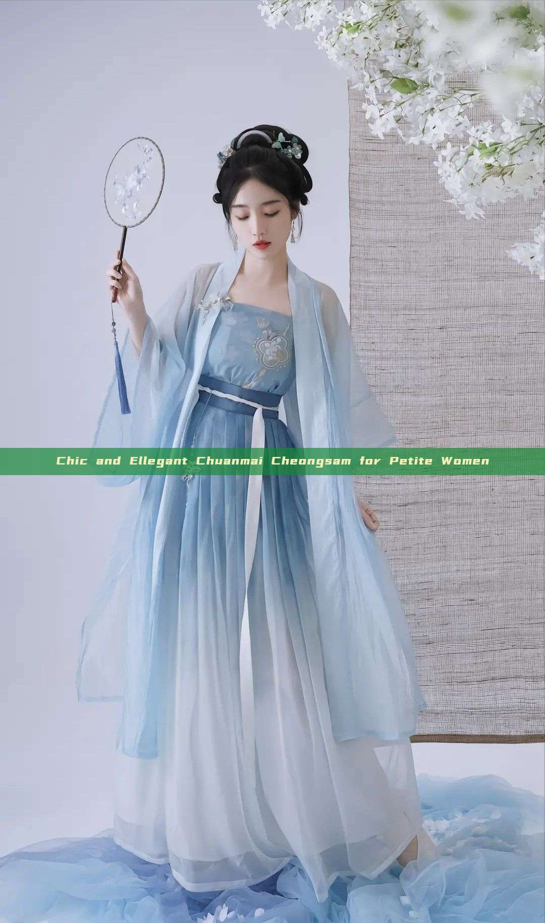 Chic and Ellegant Chuanmai Cheongsam for Petite Women Chic and Ellegant Chuanmai Cheongsam for Petite Women