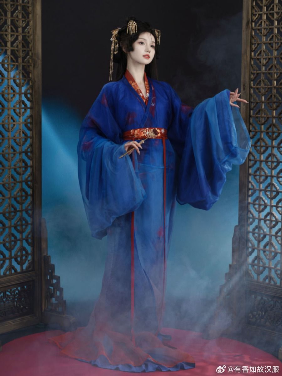 Large Size Hanfu Dao袍,探索传统与现代的交融之美 Large Size Hanfu Dao袍,探索传统与现代的交融之美