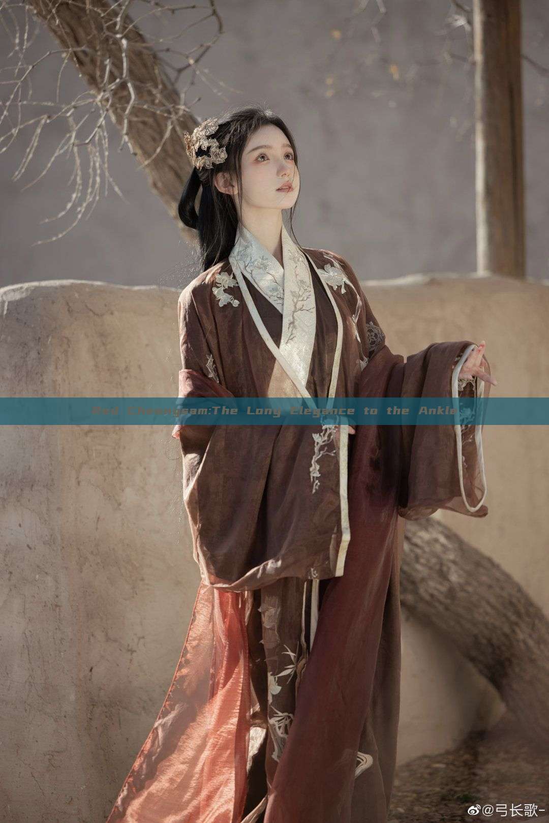 Red Cheongsam:The Long Elegance to the Ankle