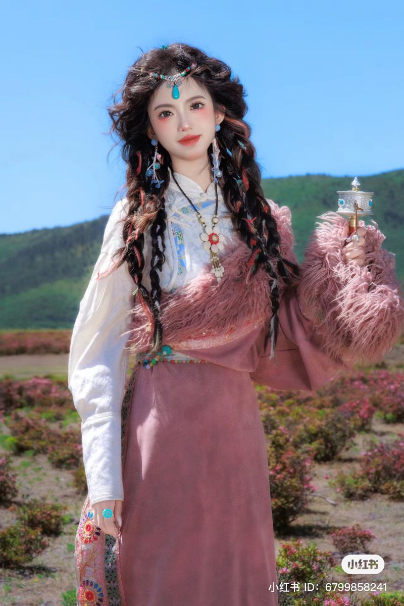 Winter Cheongsam:The Elegance of Womens Qipao Winter Cheongsam:The Elegance of Womens Qipao