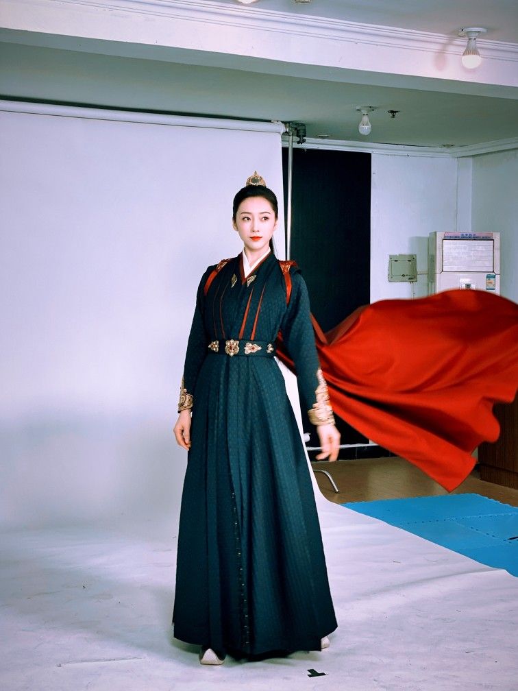 Elegant Qipao Suit for Women:A Blend of Tradition and Modernity Elegant Qipao Suit for Women:A Blend of Tradition and Modernity