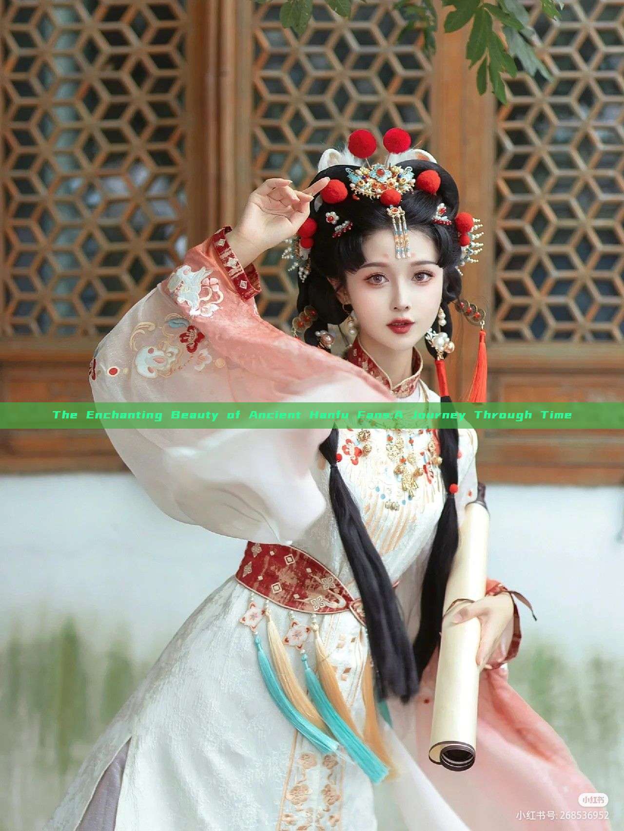 The Enchanting Beauty of Ancient Hanfu Fans:A Journey Through Time The Enchanting Beauty of Ancient Hanfu Fans:A Journey Through Time