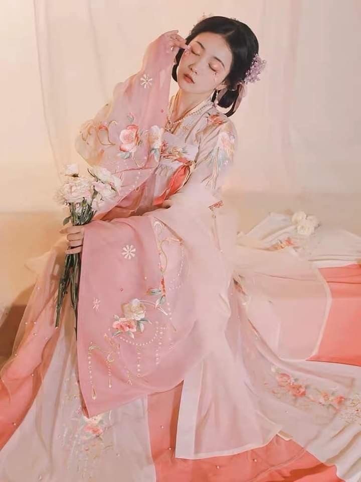 Seductive Secrets of Cheongsams Allure:Embracing the Erotic and Exquisite in Plus-Size Love Seductive Secrets of Cheongsams Allure:Embracing the Erotic and Exquisite in Plus-Size Love
